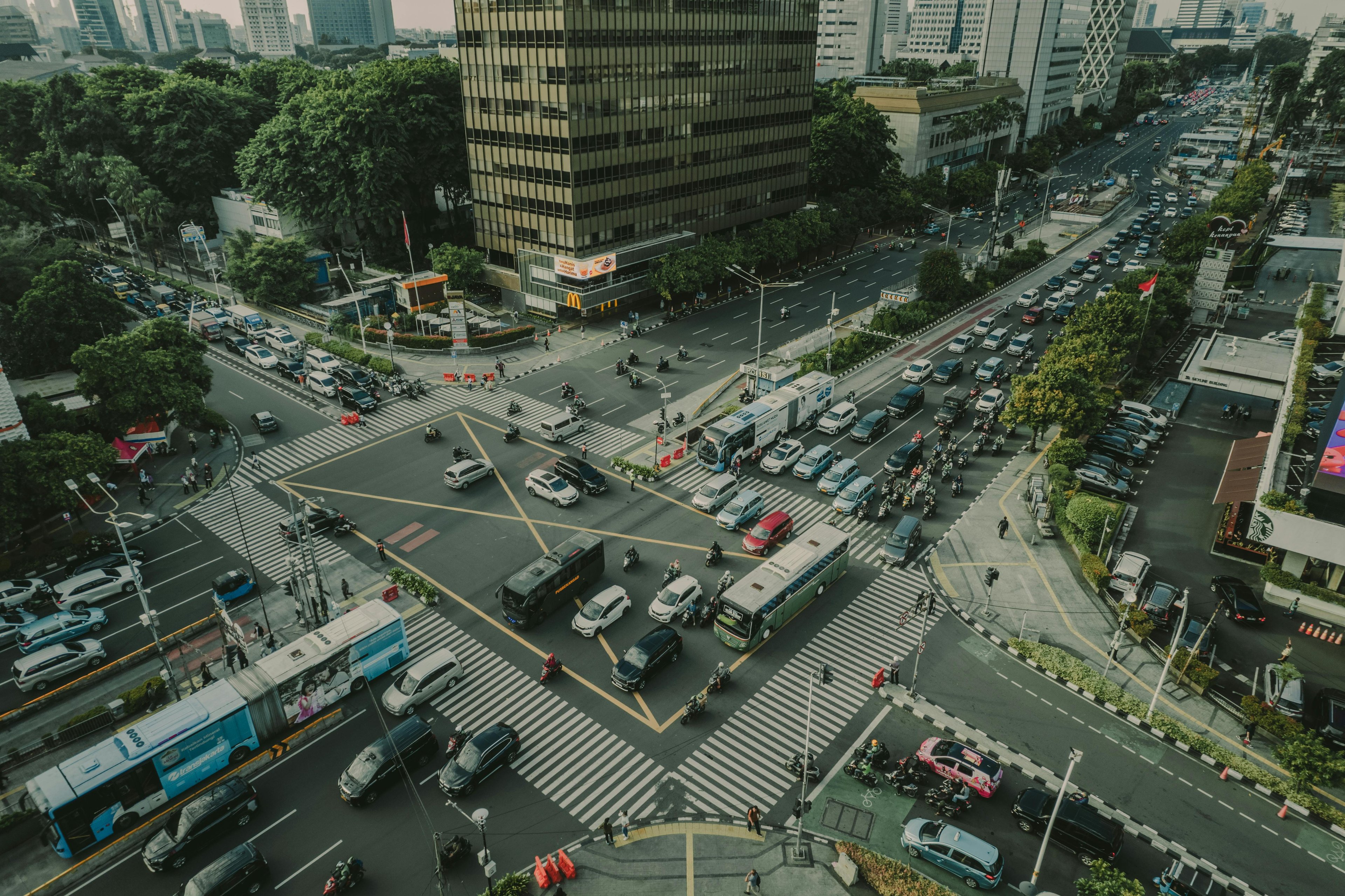 MMWaveレーダーがどのようにスマート交差点を改善しているか